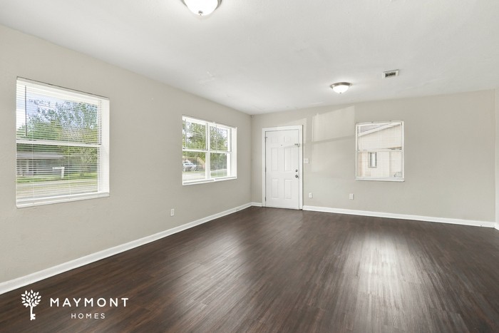 49 W 43rd St - Photo 4 of 14