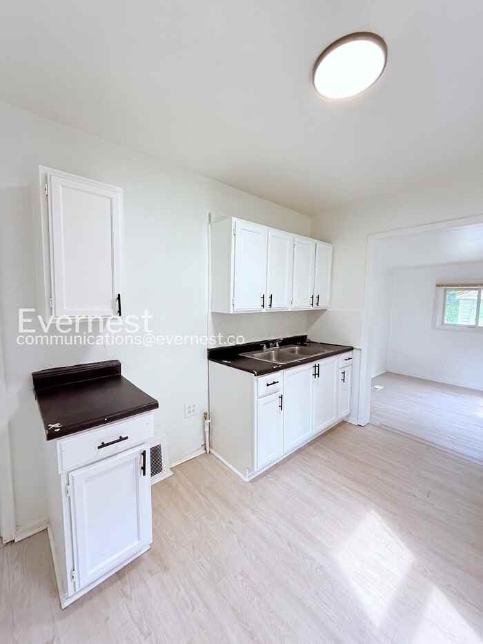 18820 Klinger St - Photo 6 of 30
