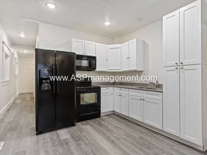 567 S 800 E - Photo 6 of 14