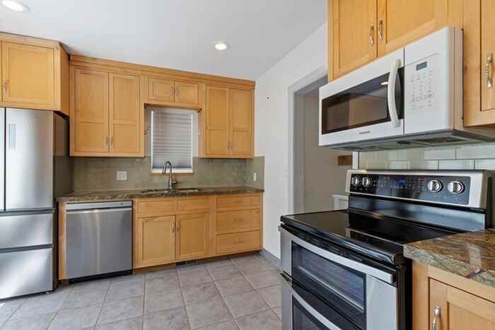 235 E Browning Ave - Photo 7 of 20
