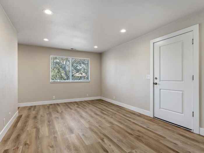 1355 N Redwood Rd #15 - Photo 4 of 23