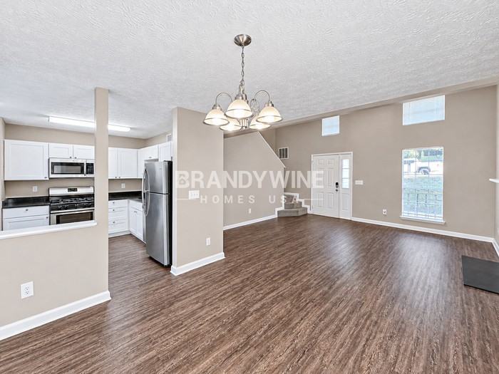 3031 Kenville Ln - Photo 6 of 28