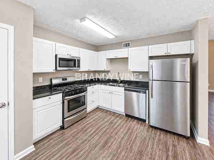 3031 Kenville Ln - Photo 7 of 28