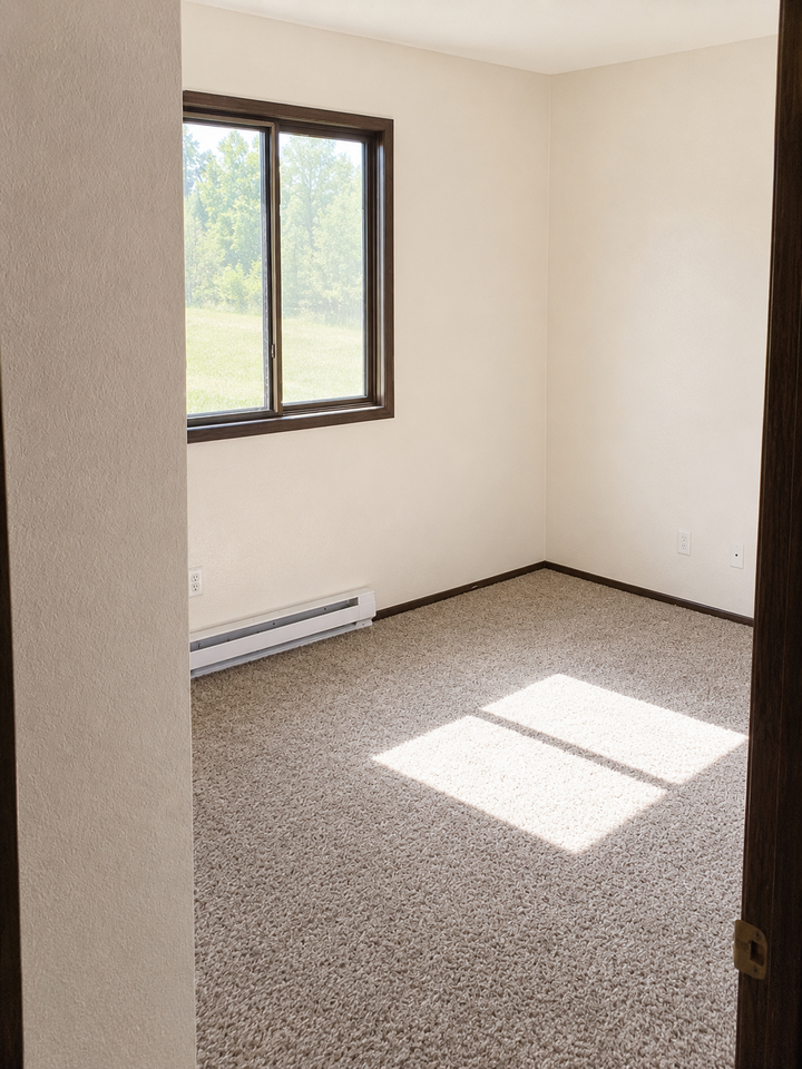 Spicer B Apartments - Photo 4 of 6