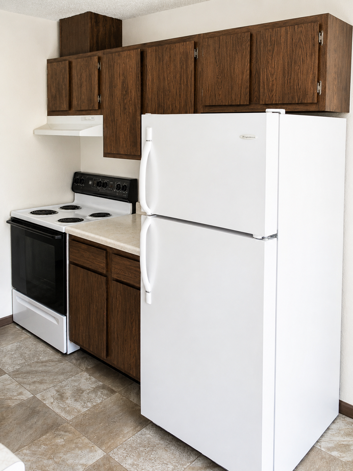 Spicer B Apartments - Photo 3 of 6
