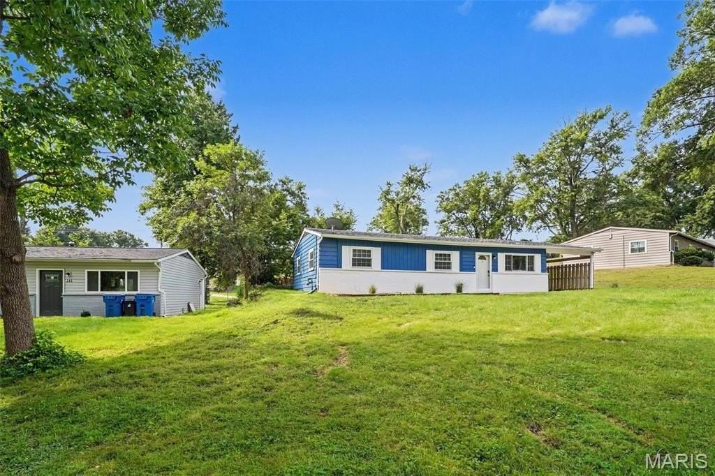 283 Ramsey Ln - Photo 3 of 23