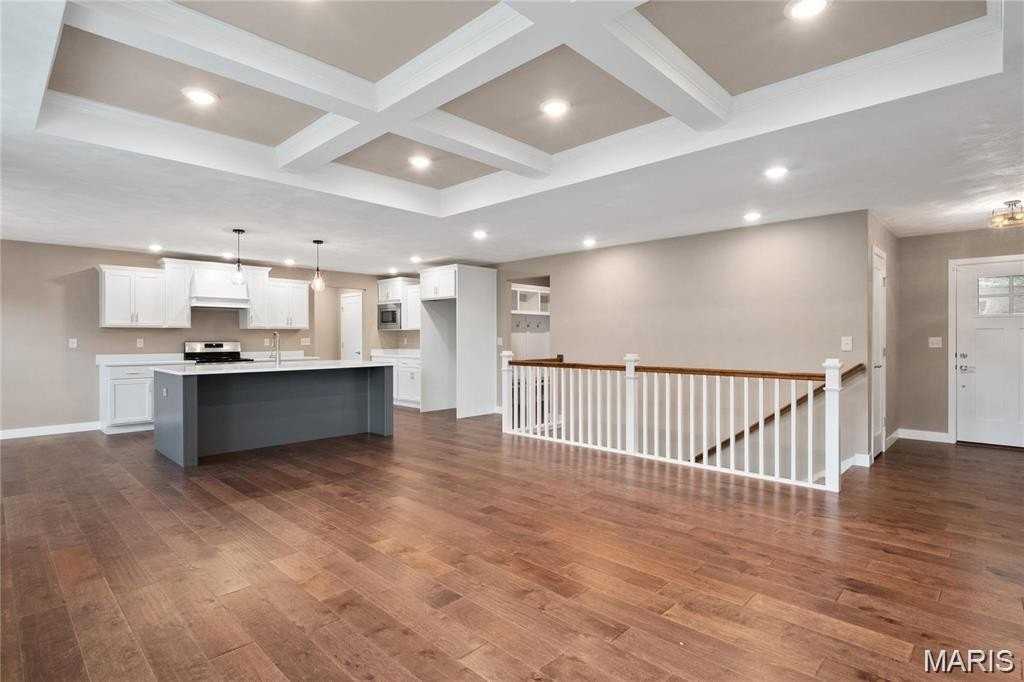 401 Marbleton Cir - Photo 5 of 26
