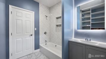 featured image of 19 Newfield St