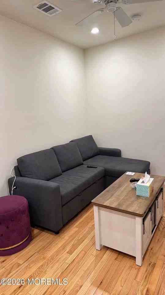 803 Ocean Ave #7 - Photo 6 of 9