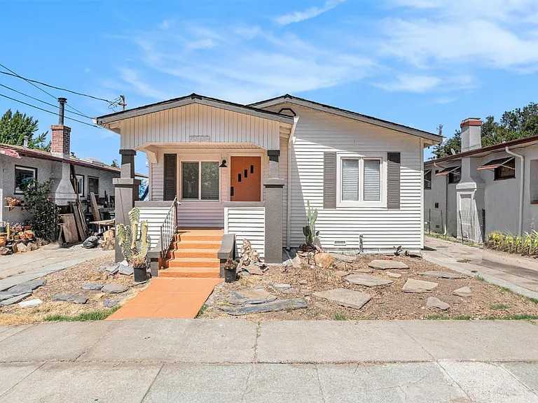 510 Arch Street - Photo 4 of 8