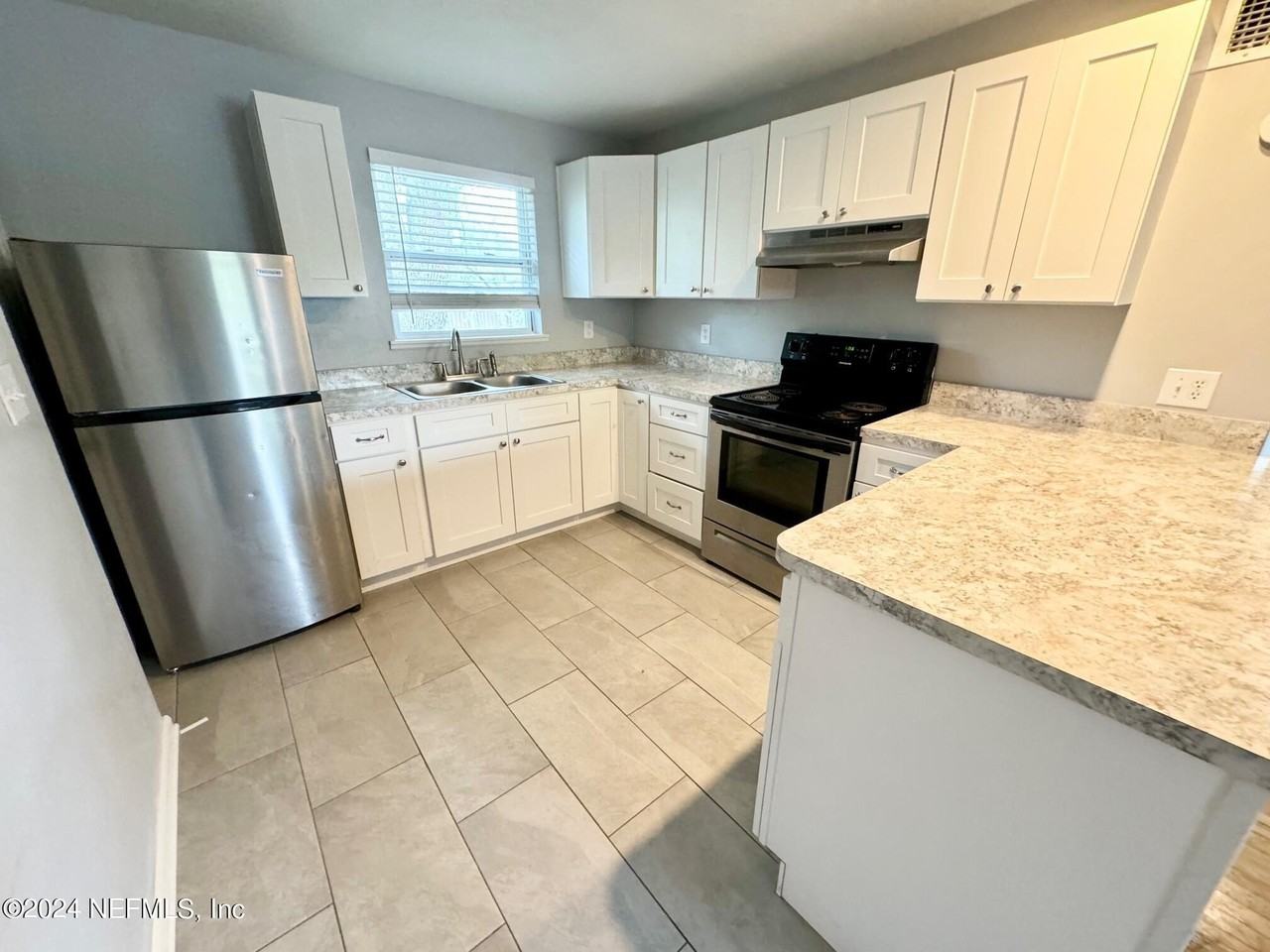 3337 Drew St #3 - Photo 2 of 21