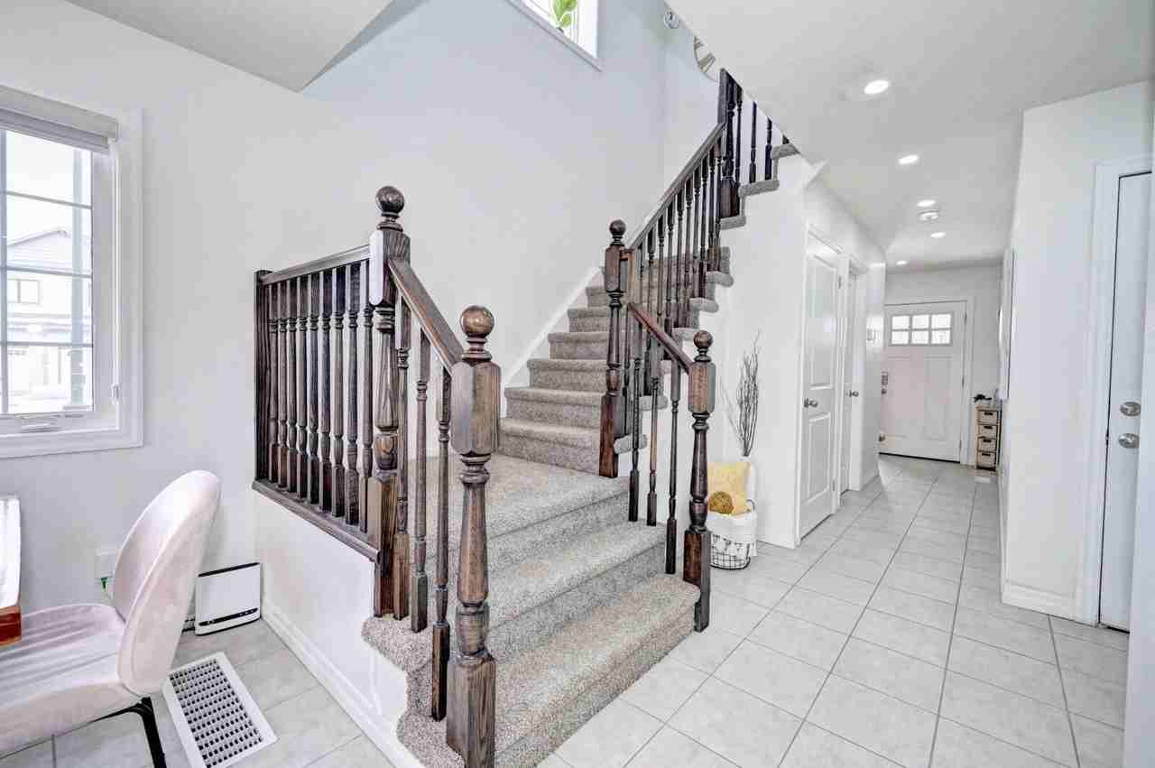 135 Hardcastle Dr Unit 39 - Photo 5 of 26