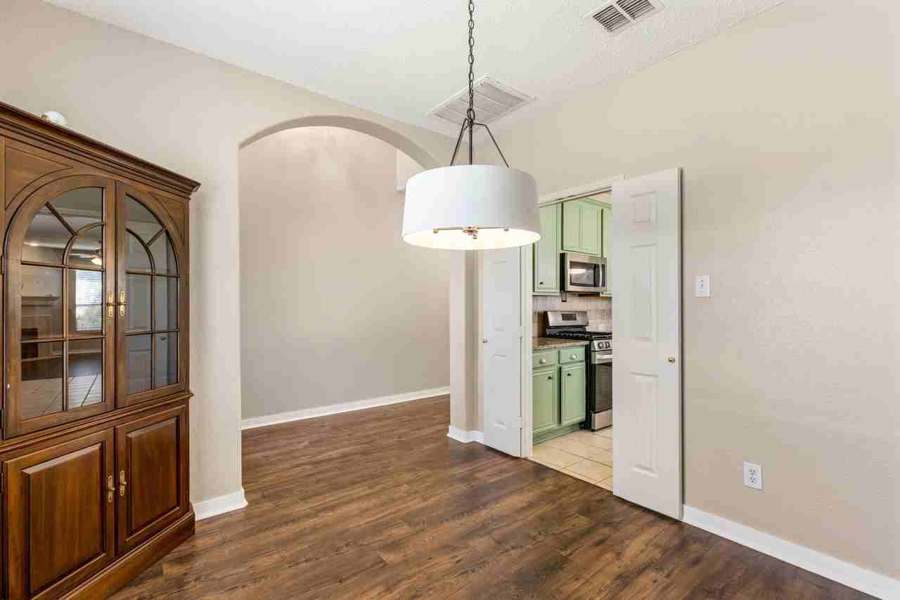 7243 Chinquapin Dr - Photo 6 of 35