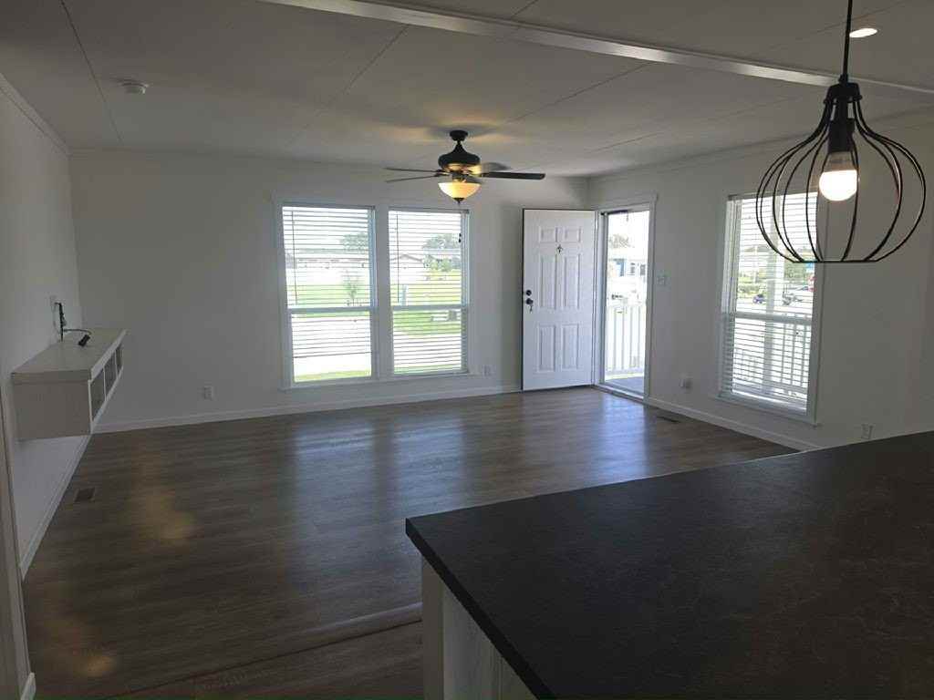 27 Bonnet Ct #109 - Photo 2 of 14