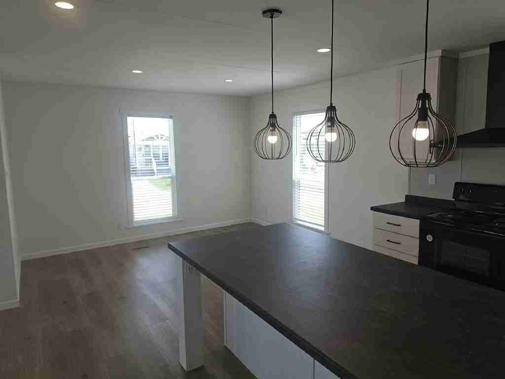 27 Bonnet Ct #109 - Photo 3 of 14