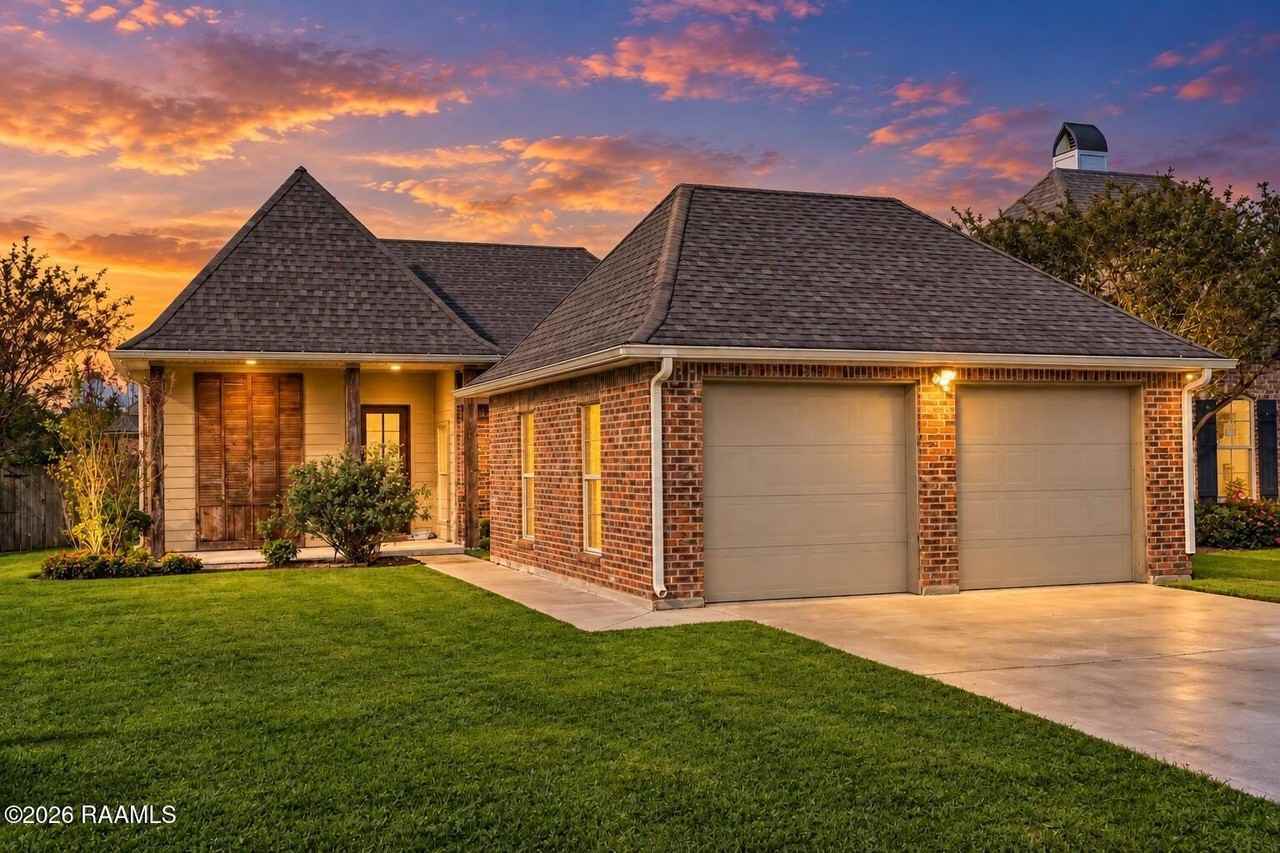 101 Tara Oak Dr - Photo 2 of 33