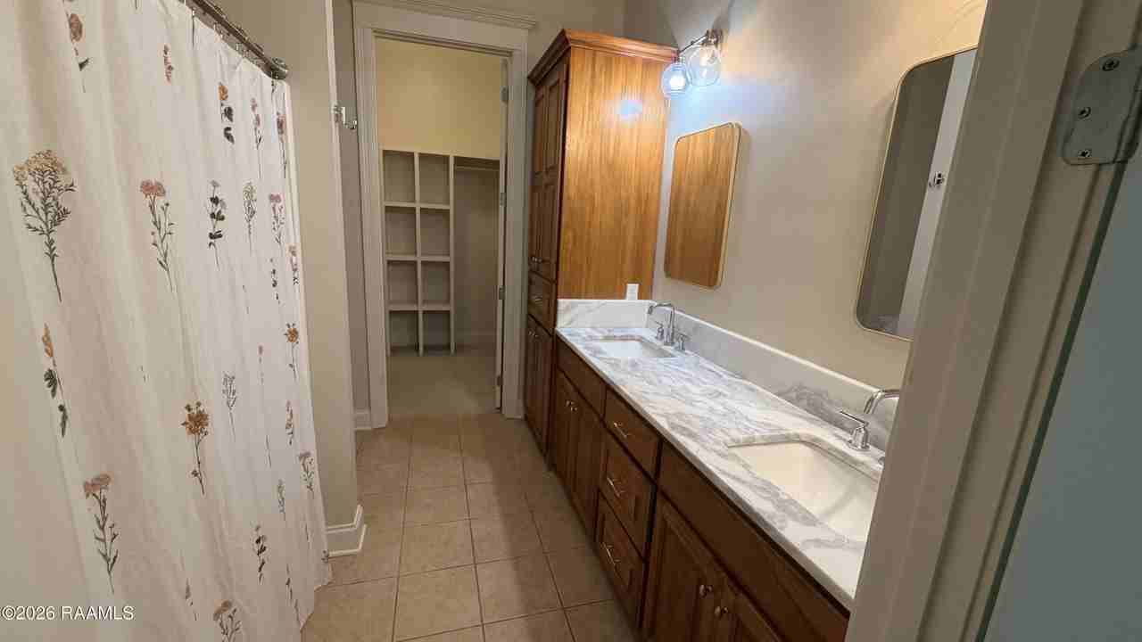 109 Laguna Ln - Photo 7 of 11