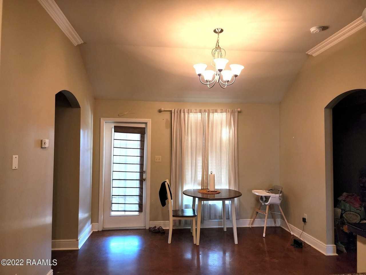 304 Stoneridge Dr - Photo 5 of 18