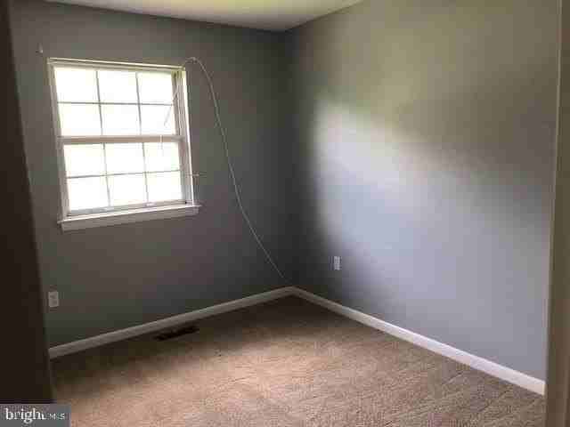 14358 Springbrook Ct - Photo 5 of 8