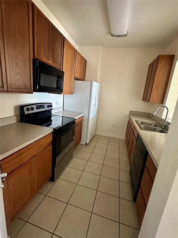 Cava Alta Dr & San Tecla St ##410 - Photo 3 of 13