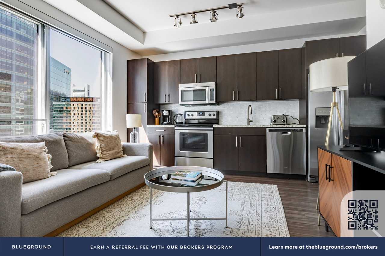 100 Pier 4 Blvd #1351 - Photo 5 of 32