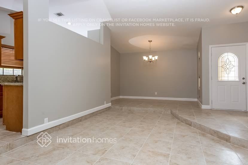 283 Ponce De Leon St - Photo 3 of 20