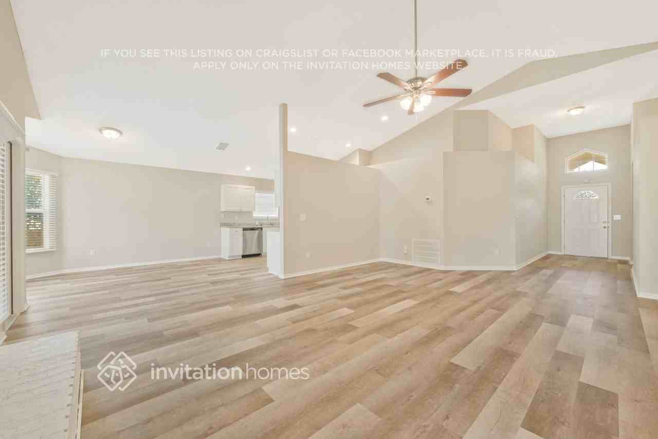 1011 Corkwood Dr - Photo 5 of 27
