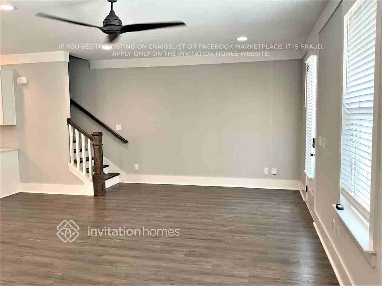 261 Founders Ln - Photo 4 of 19