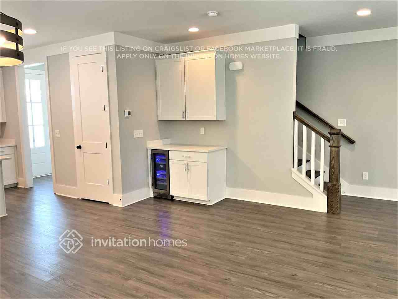 261 Founders Ln - Photo 5 of 19