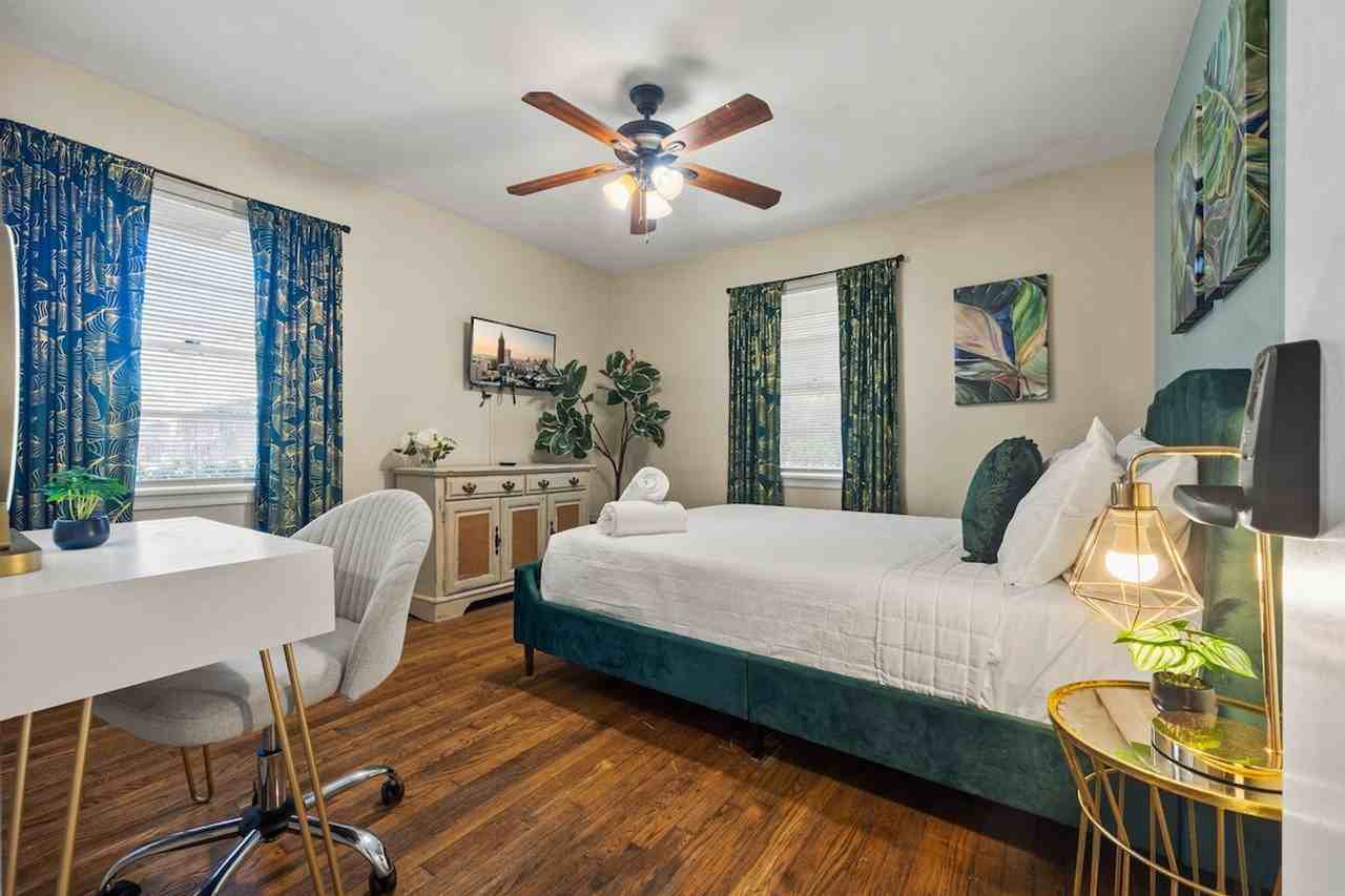 2160 Lenox Rd Ne #1609588P - Photo 6 of 27