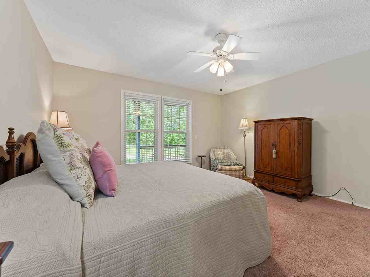 42 Basildon Cir #1621842P - Photo 3 of 17