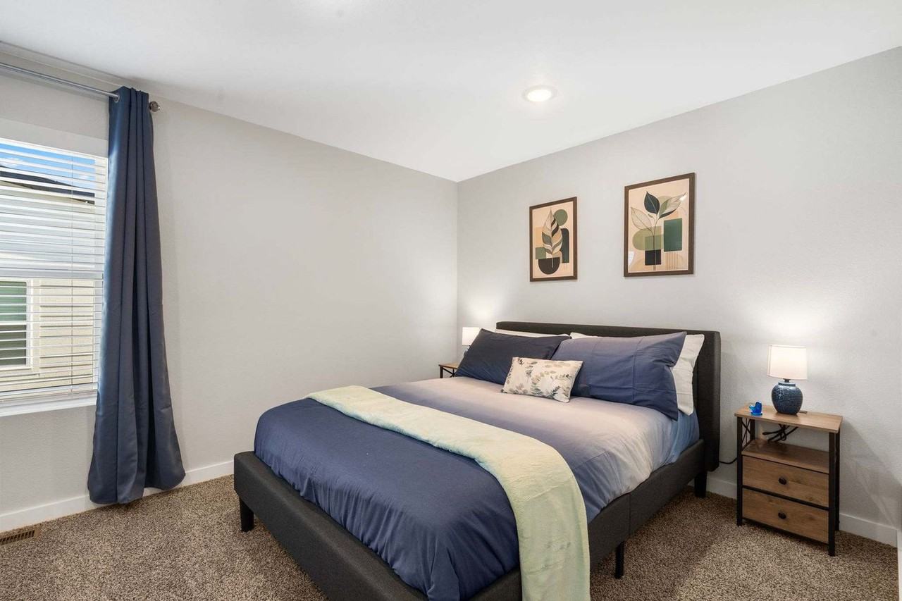 1060 Indiana Ave #1621847P - Photo 6 of 24