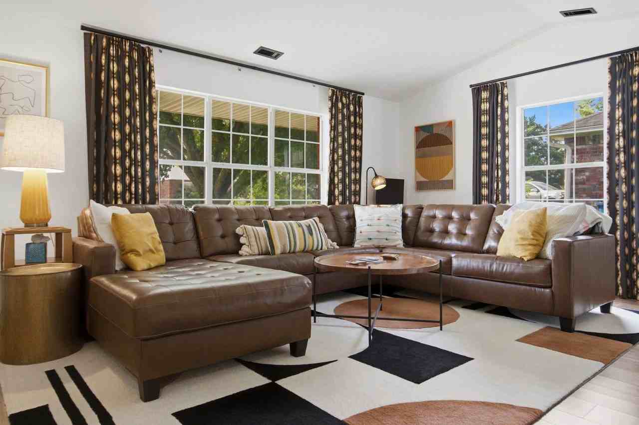 1405 Camellia Dr #1621849P - Photo 3 of 25