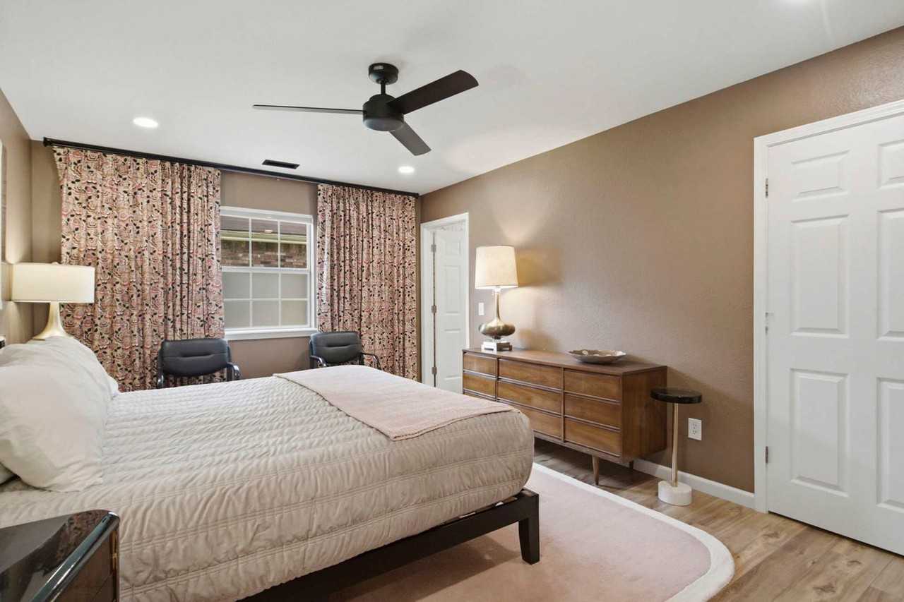 1405 Camellia Dr #1621849P - Photo 4 of 25