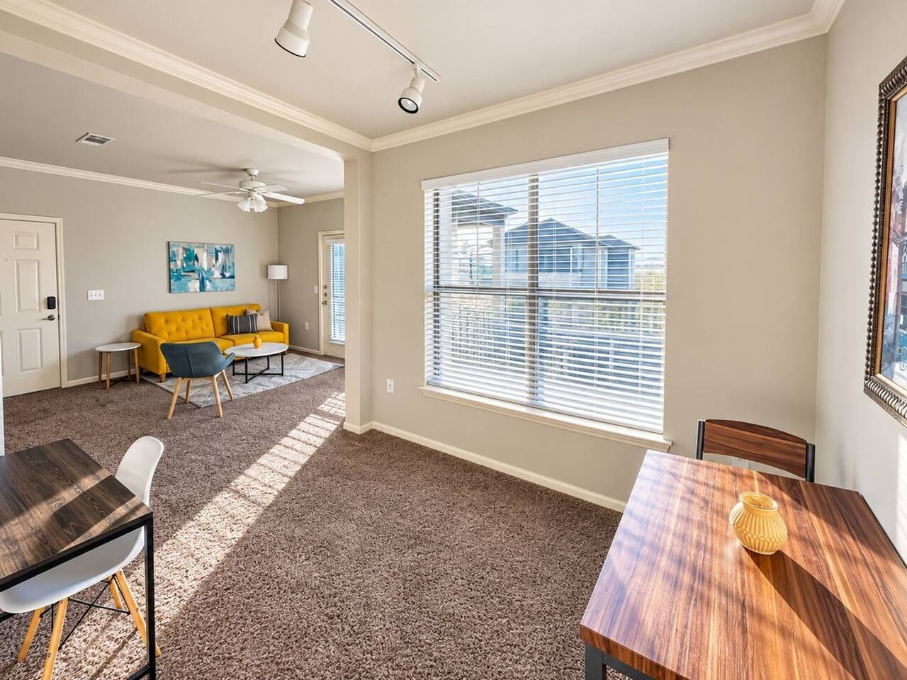 5701 Saratoga Blvd #1629238P - Photo 4 of 15