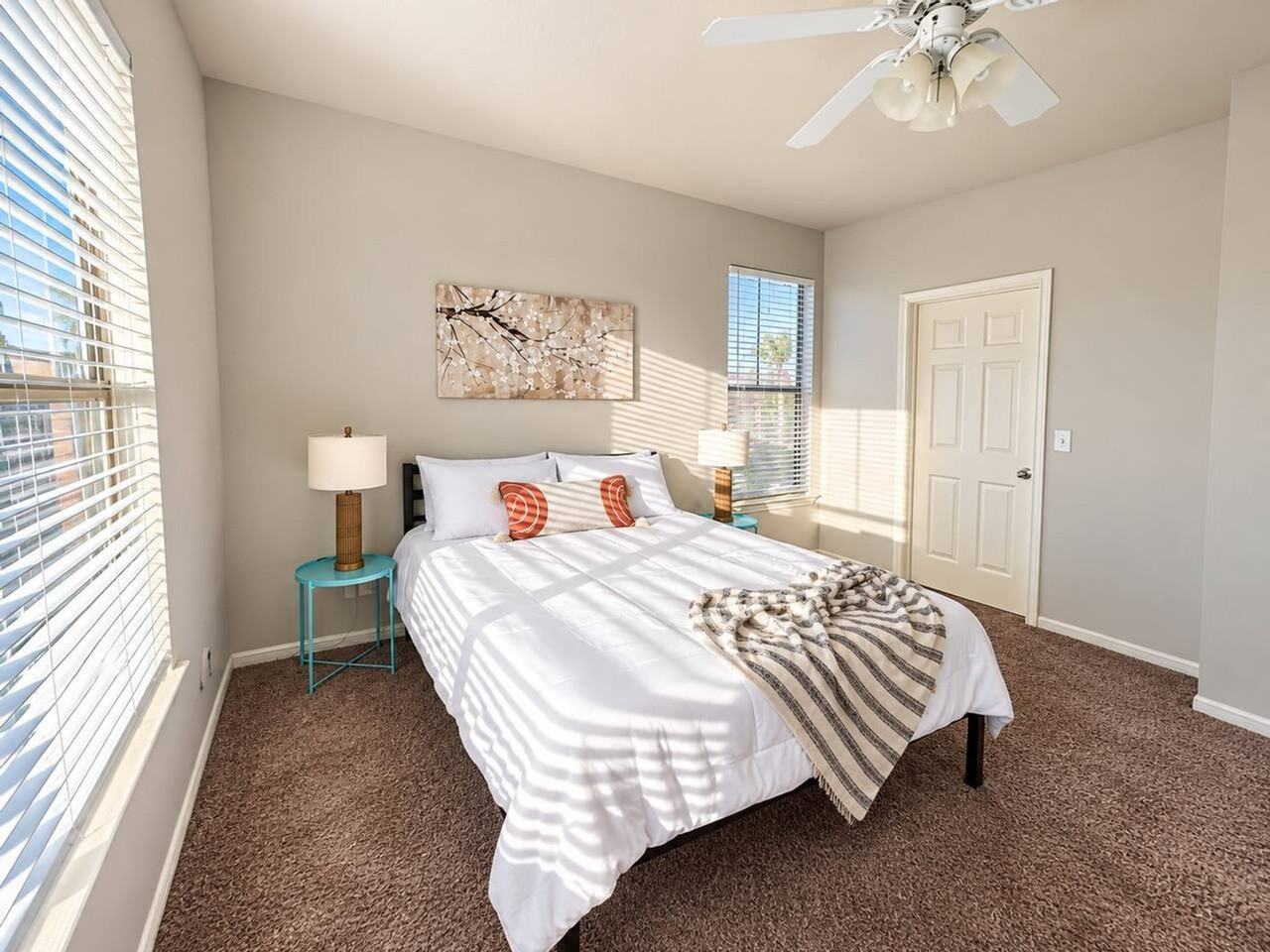 5701 Saratoga Blvd #1629238P - Photo 5 of 15