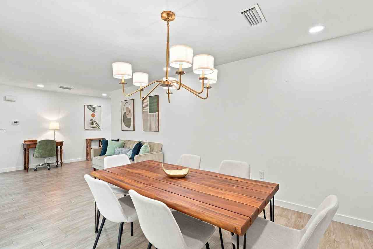 27164 Edenbridge Ct #1629328P - Photo 7 of 32