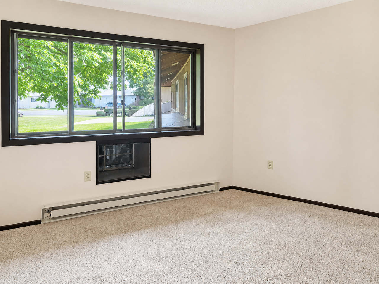 Westside Apartments - Photo 4 of 20