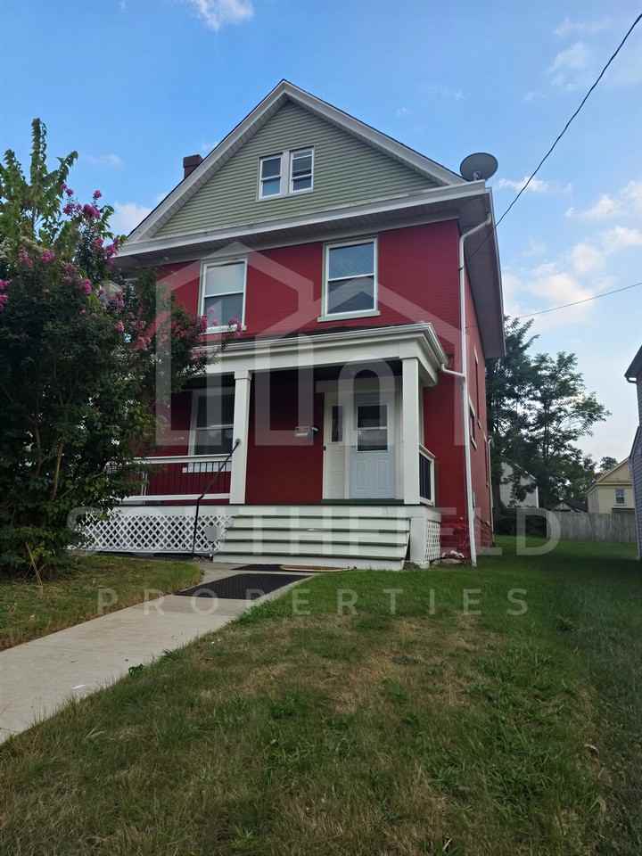 1537 Ruth Ave #1 - Photo 3 of 28
