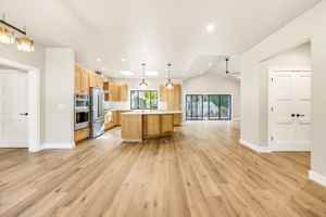 featured image of 925 S 3rd St #1