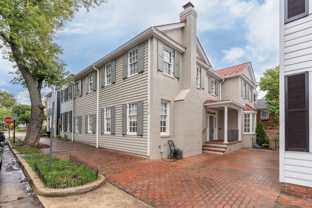 504 S Pitt St - Photo 1 of 1