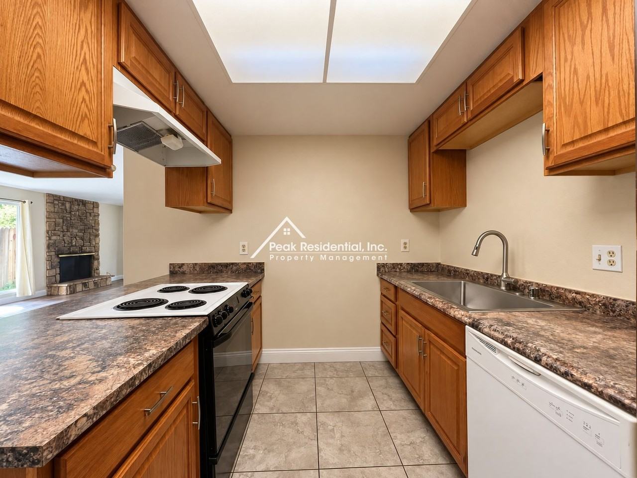 8330 Crossoak Way - Photo 6 of 16