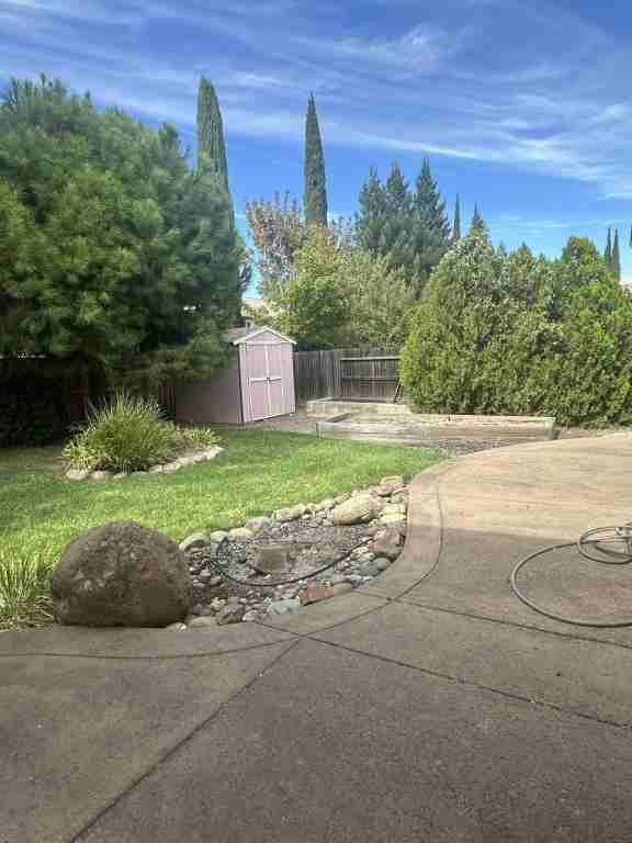 2734 Ledgestone Ln - Photo 3 of 12