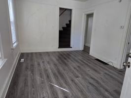 featured image of 515 W Ring St #1