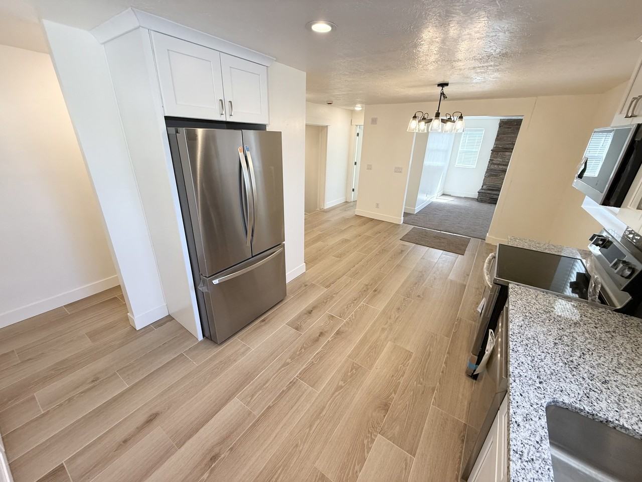 675 Eastsouth Street - Photo 6 of 50
