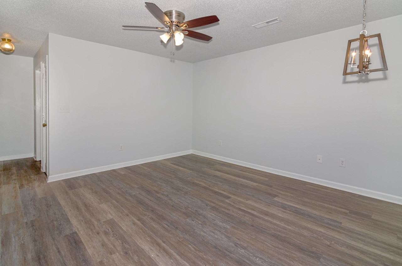 700 Simpson Rd #12 - Photo 3 of 10