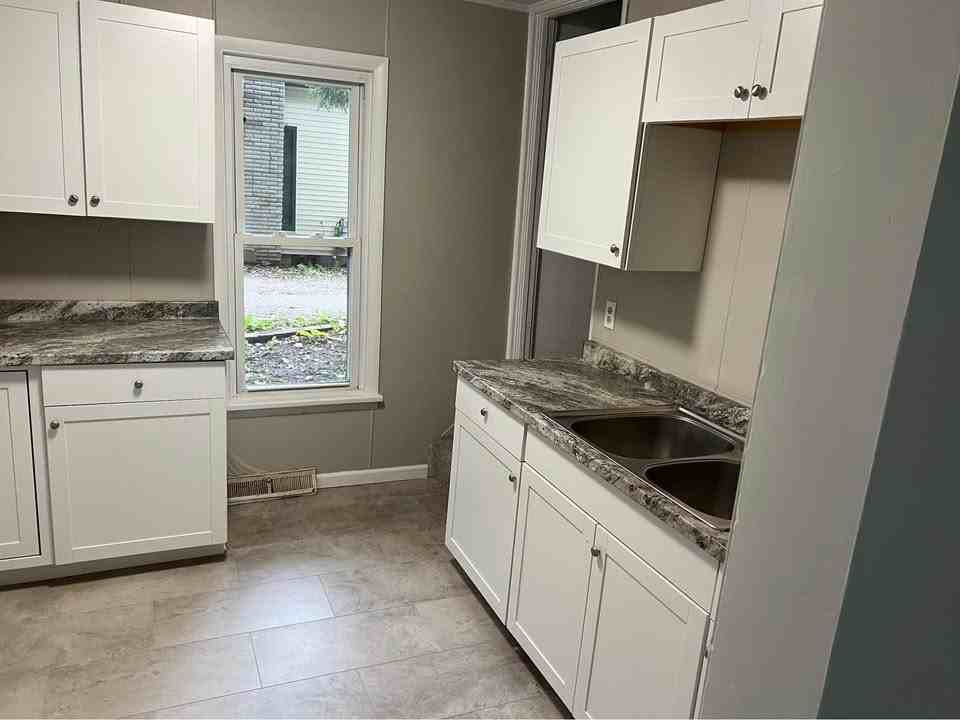 924 W Baker St #924WBAKER - Photo 3 of 11