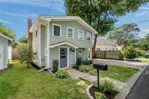 featured image of 225 Waldron Ave