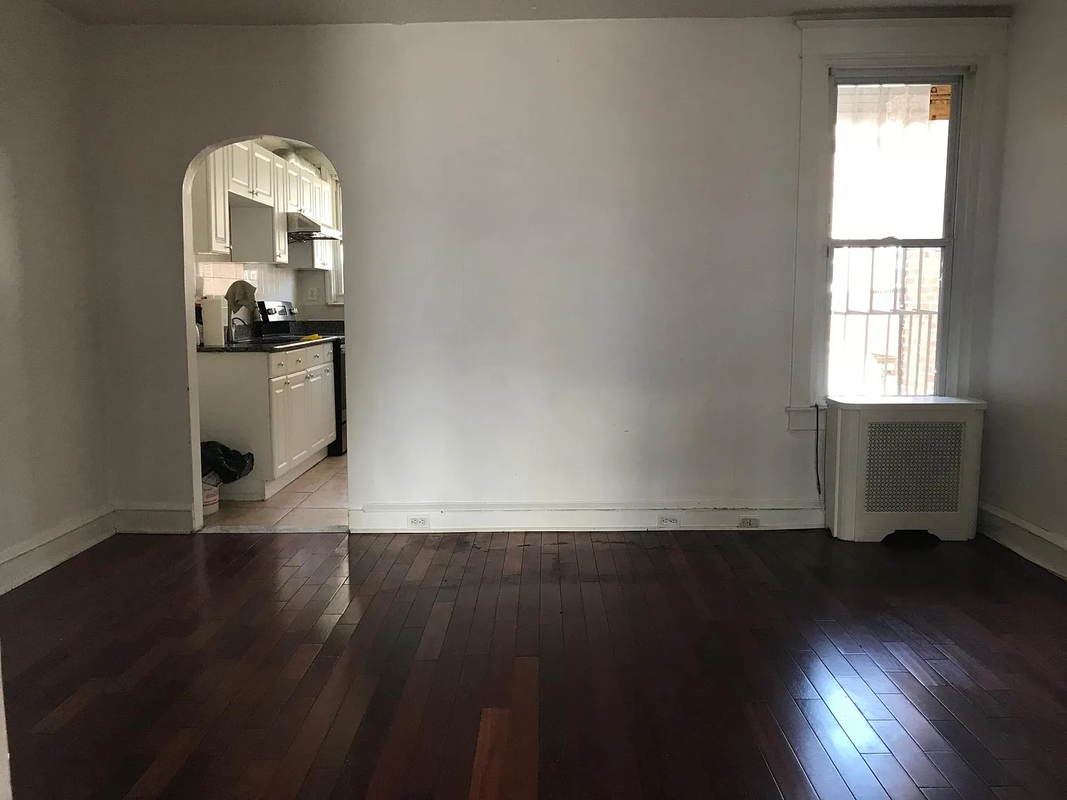 949 E Sanger St - Photo 4 of 5