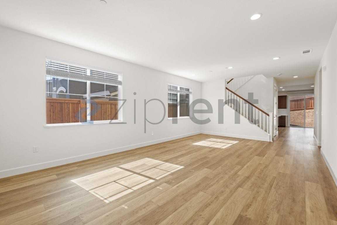 477 Trillium Ct - Photo 6 of 39